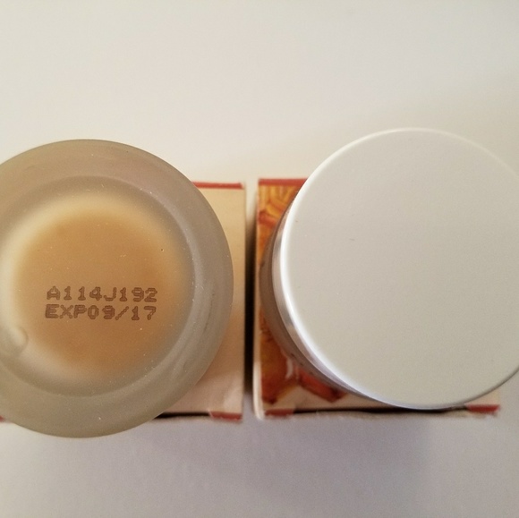 2x NIB NUXE Reve miel lip balms FULL SIZE - Picture 2 of 5